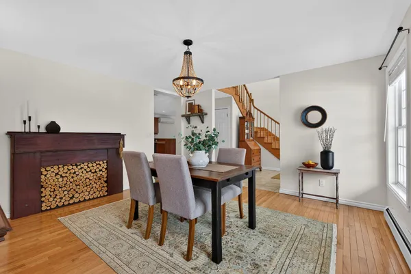 $900,000 | 59 Astilbe Lane, Yarmouth, ME 04096