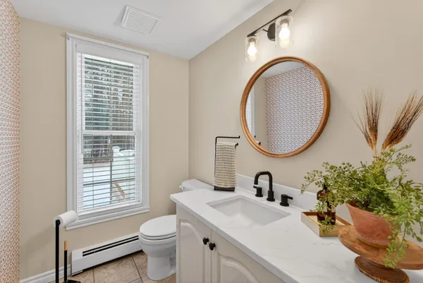 $900,000 | 59 Astilbe Lane, Yarmouth, ME 04096