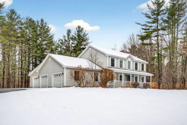$900,000 | 59 Astilbe Lane, Yarmouth, ME 04096