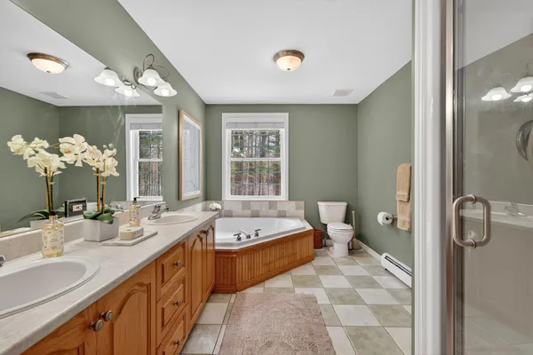 $900,000 | 59 Astilbe Lane, Yarmouth, ME 04096