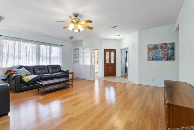 $290,000 | 5403 Stormy Autumn, San Antonio, TX 78247