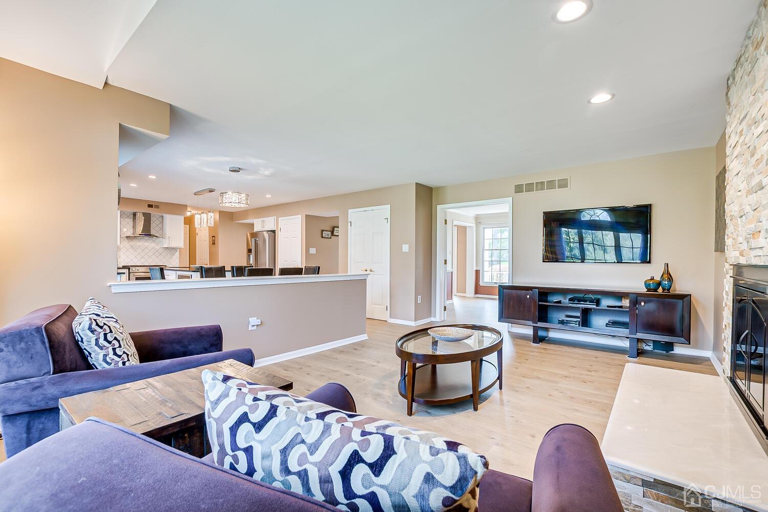 25 Adams Road Kendall Park, NJ 08824 - Photo 14 of 36 Gallery Image 14