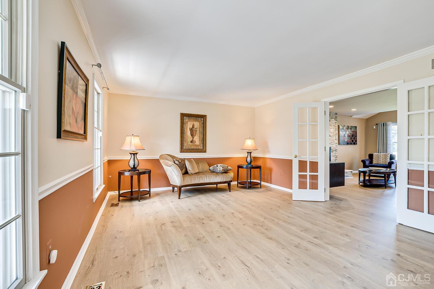 25 Adams Road Kendall Park, NJ 08824 - Photo 8 of 36 Gallery Image 8