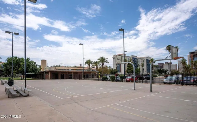 $2,400 | 475 North 9th Street, Unit 106, Phoenix, AZ 85006