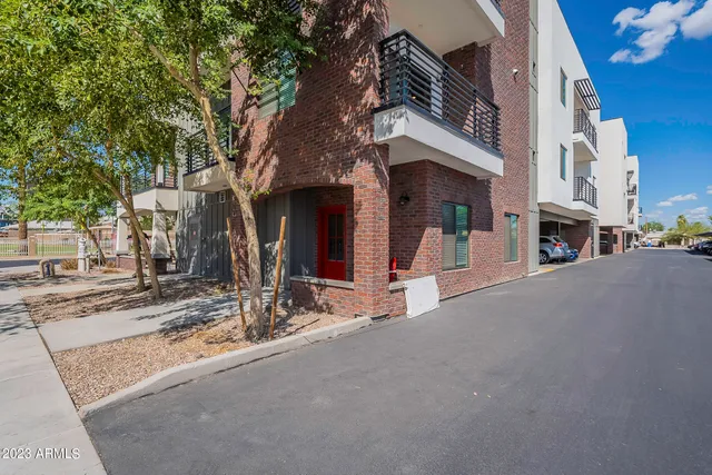 $2,400 | 475 North 9th Street, Unit 106, Phoenix, AZ 85006