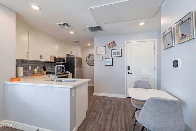 $2,400 | 475 North 9th Street, Unit 106, Phoenix, AZ 85006