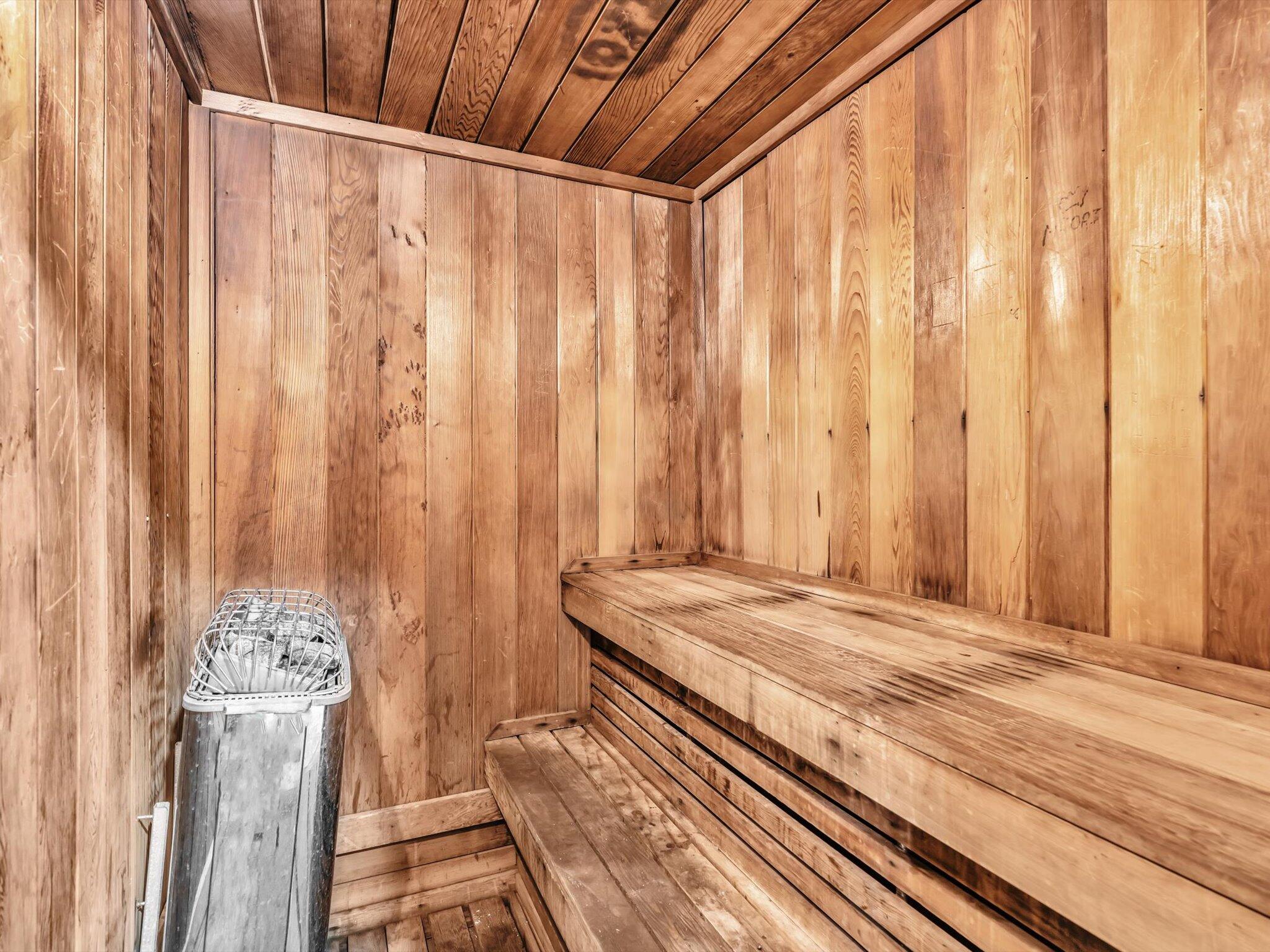8196 Vía Di Veneto Boca Raton, FL 33496 - Photo 65 of 65 SAUNA