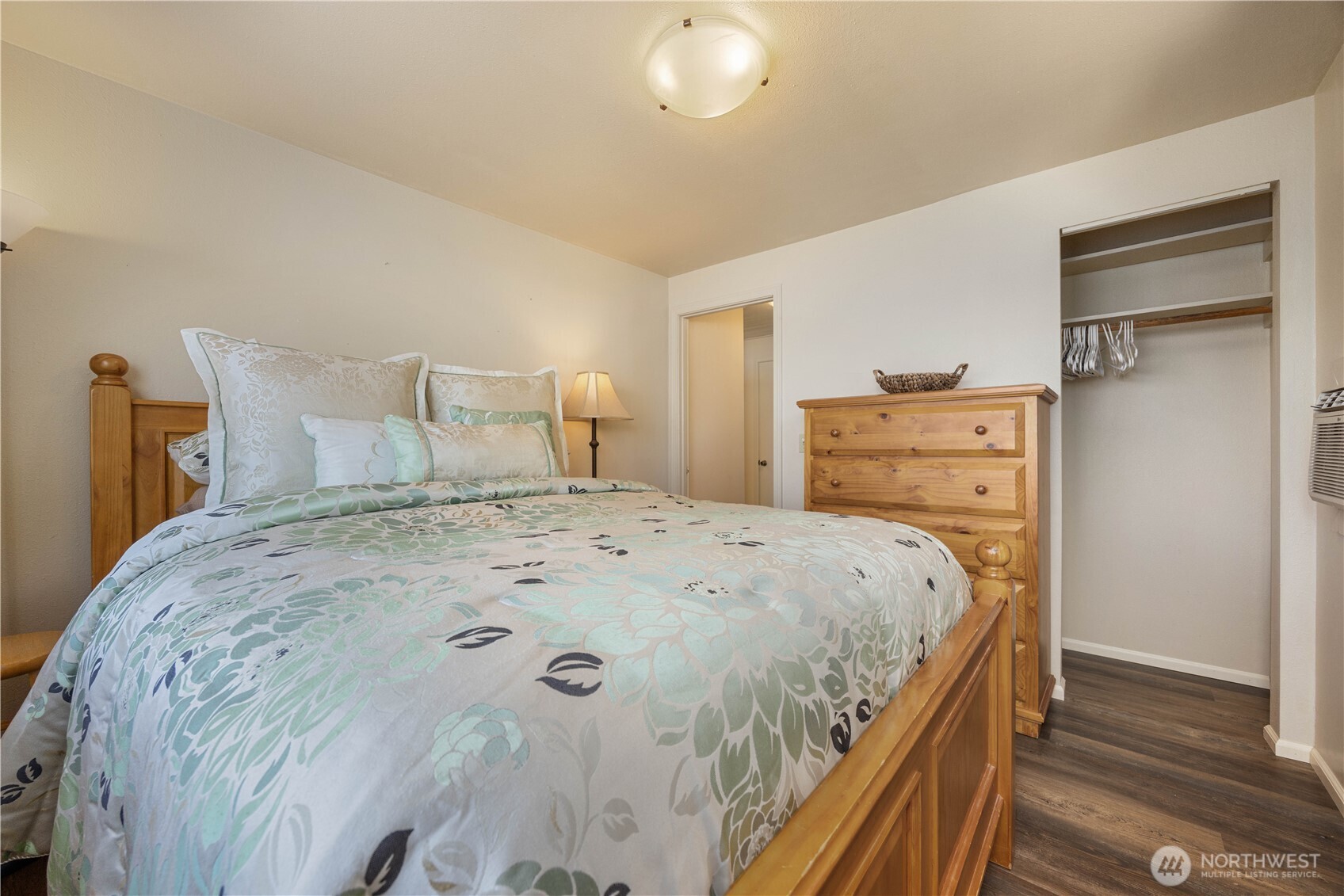 3132 South Lakeshore Road Chelan, WA 98816 - Photo 16 of 36 a bedroom with a bed and a closet