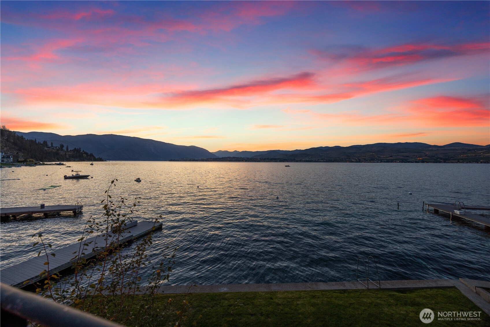 3132 South Lakeshore Road Chelan, WA 98816 - Photo 17 of 36 a view of lake and mountain