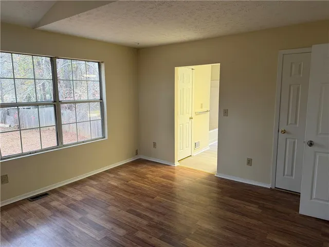 $1,950 | 1040 Hampton Hill Court, Lawrenceville, GA 30044