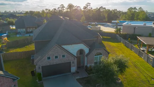 $365,900 | 6306 Juniper Springs Drive, Humble, TX 77338