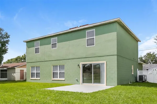 $2,325 | 133 Carlisle Court, Kissimmee, FL 34758