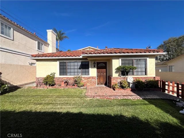 $3,900 | 2103 Clark Lane, Unit A, Redondo Beach, CA 90278