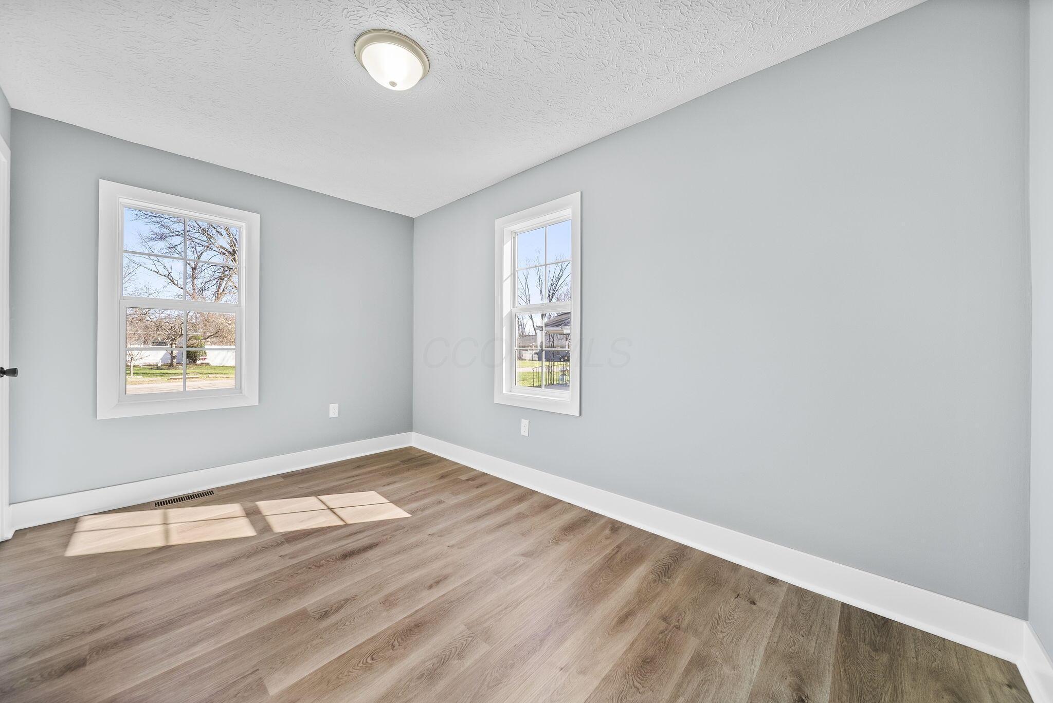 1885 Case Road Columbus, OH 43224 - Photo 25 of 63