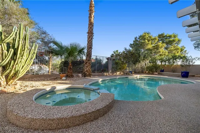 $569,000 | 1743 Stagecoach Drive, Henderson, NV 89014