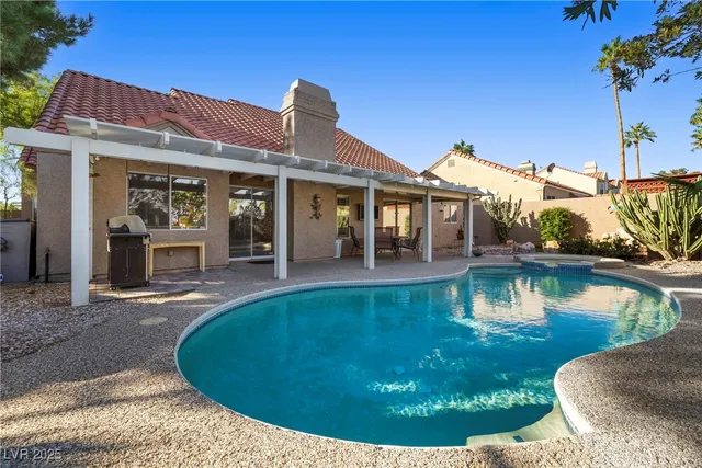 $569,000 | 1743 Stagecoach Drive, Henderson, NV 89014