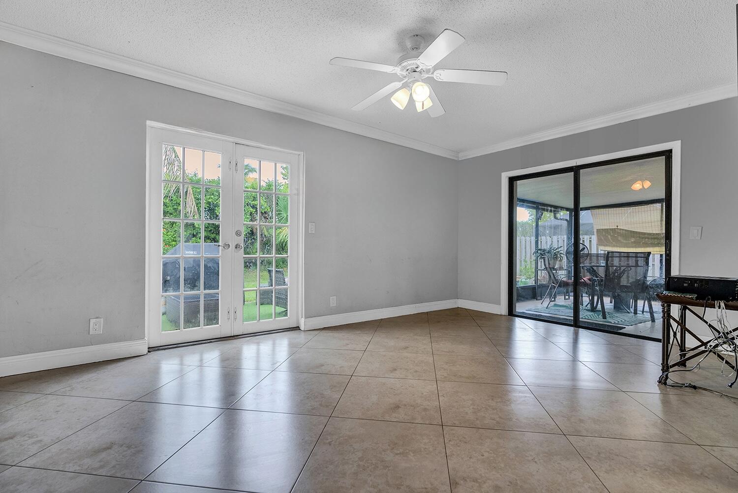 9544 Richmond Circle Boca Raton, FL 33434 - Photo 23 of 29 Living Area