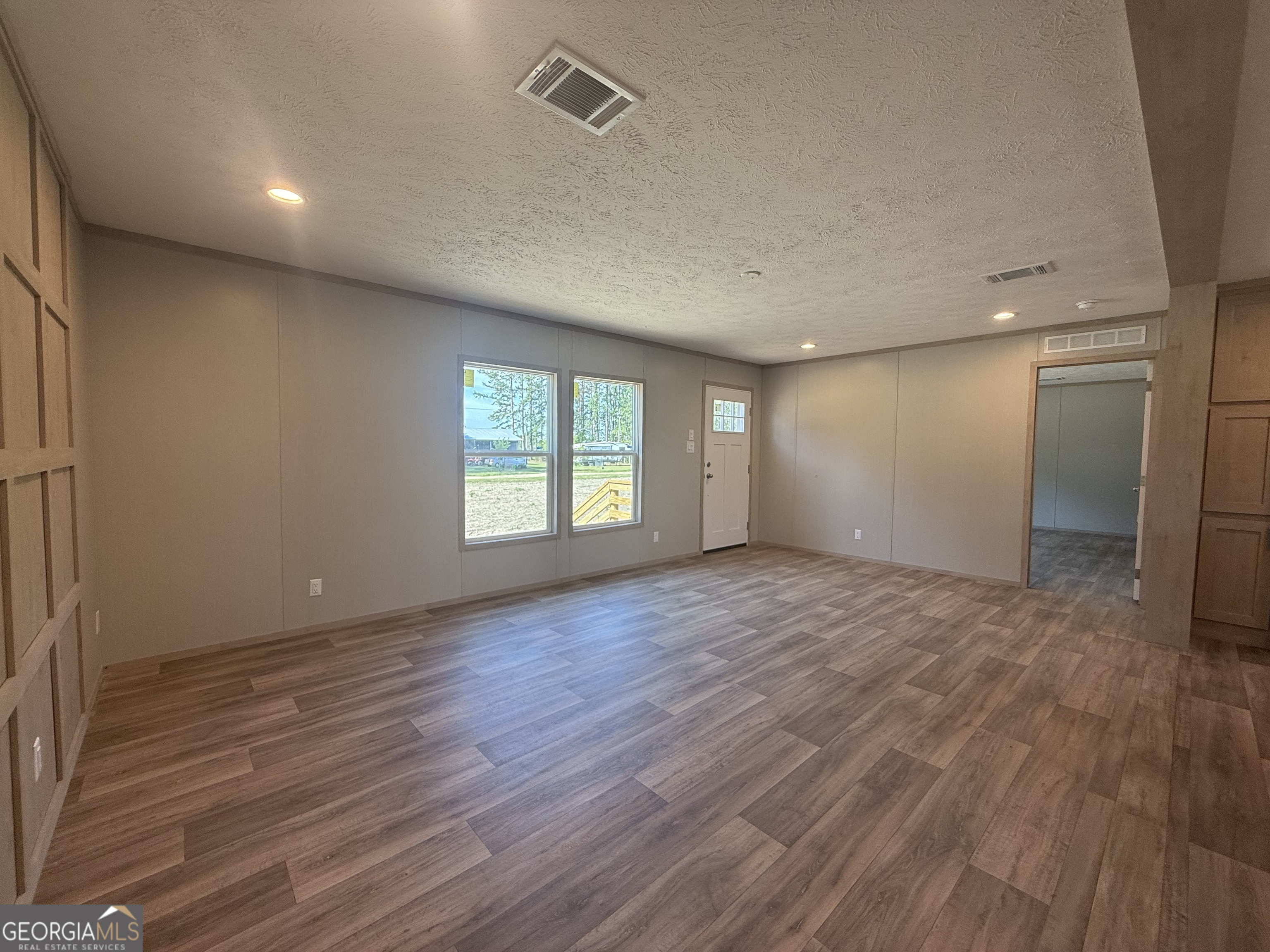 240 Bear Island Road Screven, GA 31560 - Photo 5 of 31