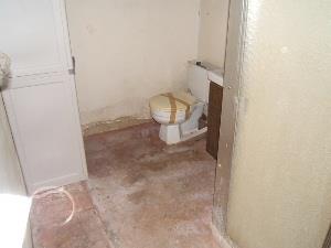2076 Noblestown Road Pittsburgh, PA 15205 - Photo 12 of 25 Full Bath. lower level bath