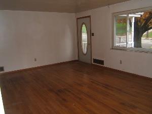 2076 Noblestown Road Pittsburgh, PA 15205 - Photo 4 of 25 Living Room.