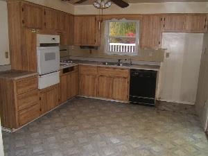 2076 Noblestown Road Pittsburgh, PA 15205 - Photo 6 of 25 Kitchen.