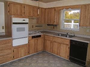 2076 Noblestown Road Pittsburgh, PA 15205 - Photo 7 of 25 Kitchen.