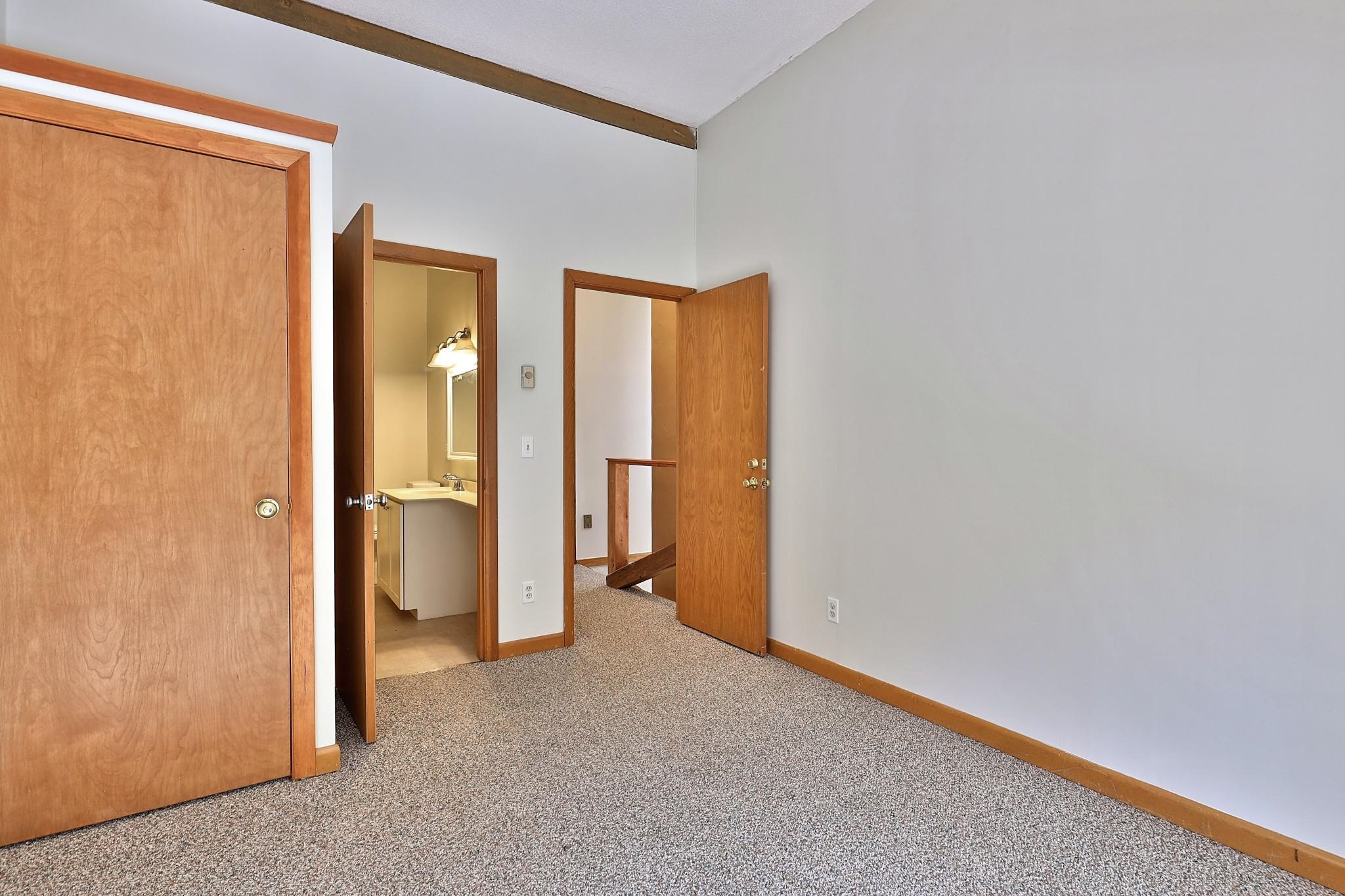 595 Main Street Chester, VT 05143 - Photo 23 of 40