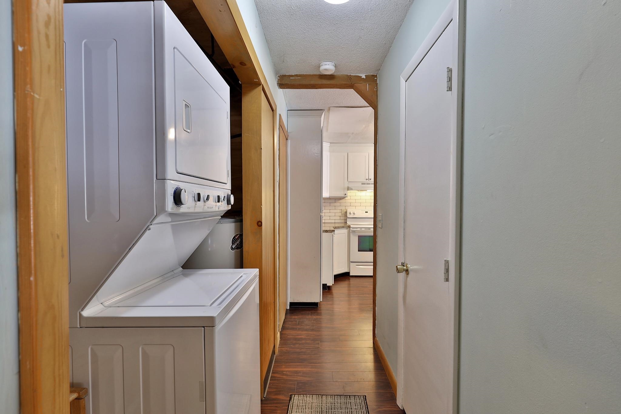 595 Main Street Chester, VT 05143 - Photo 5 of 40
