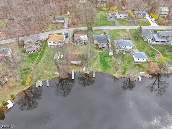 $545,000 | 40 East Shore Drive, Newton, NJ 07860
