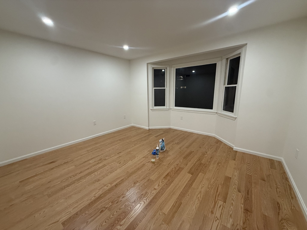 105 Beaconsfield Road, Unit 105 Brookline, MA 02445 - Photo 8 of 14