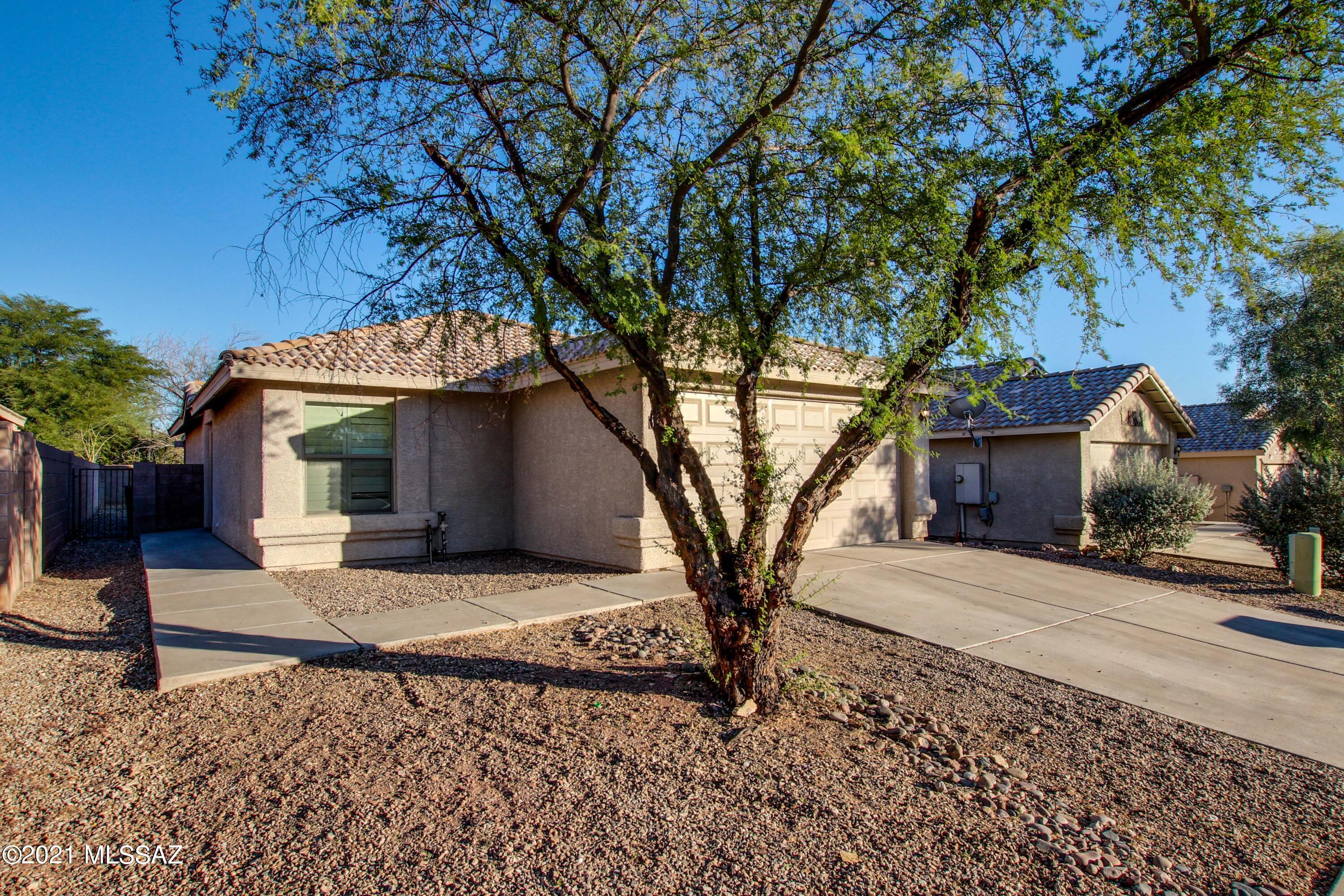 1466 North Old Ranch Road Tucson, AZ 85745 - Photo 2 of 36