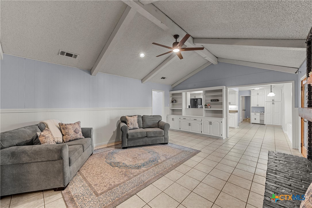 2014 Forest Trail Temple, TX 76502 - Photo 4 of 38 a living room with furniture and kitchen view