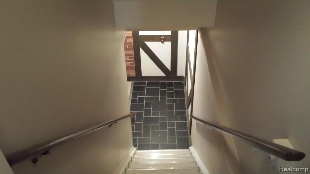 3902 Old Creek Road Troy, MI 48084 - Photo 21 of 21 21.jpg