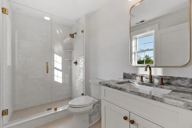 $1,879,500 | 18 Sprague Mill Road, Bedford, NH 03110