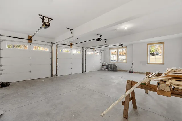 $1,879,500 | 18 Sprague Mill Road, Bedford, NH 03110