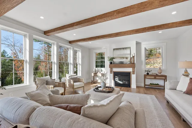 $1,879,500 | 18 Sprague Mill Road, Bedford, NH 03110