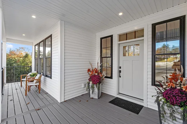 $1,879,500 | 18 Sprague Mill Road, Bedford, NH 03110