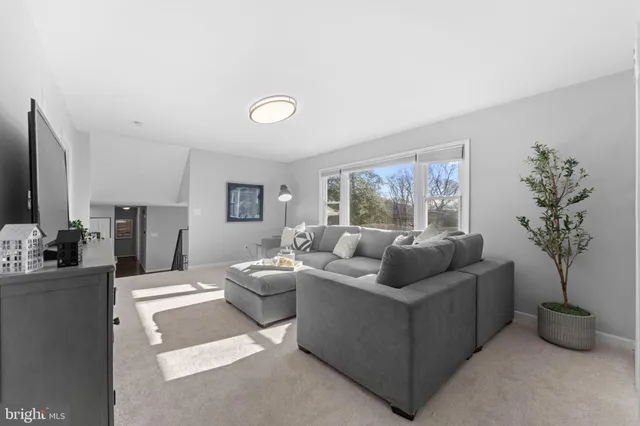 $750,000 | 876 Shore Acres Road, Arnold, MD 21012