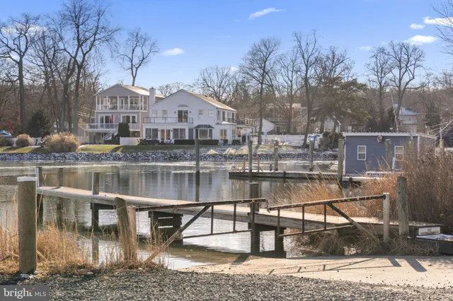 $750,000 | 876 Shore Acres Road, Arnold, MD 21012