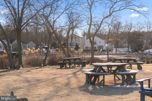 $750,000 | 876 Shore Acres Road, Arnold, MD 21012