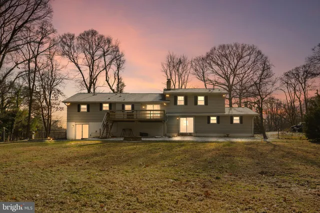 $750,000 | 876 Shore Acres Road, Arnold, MD 21012