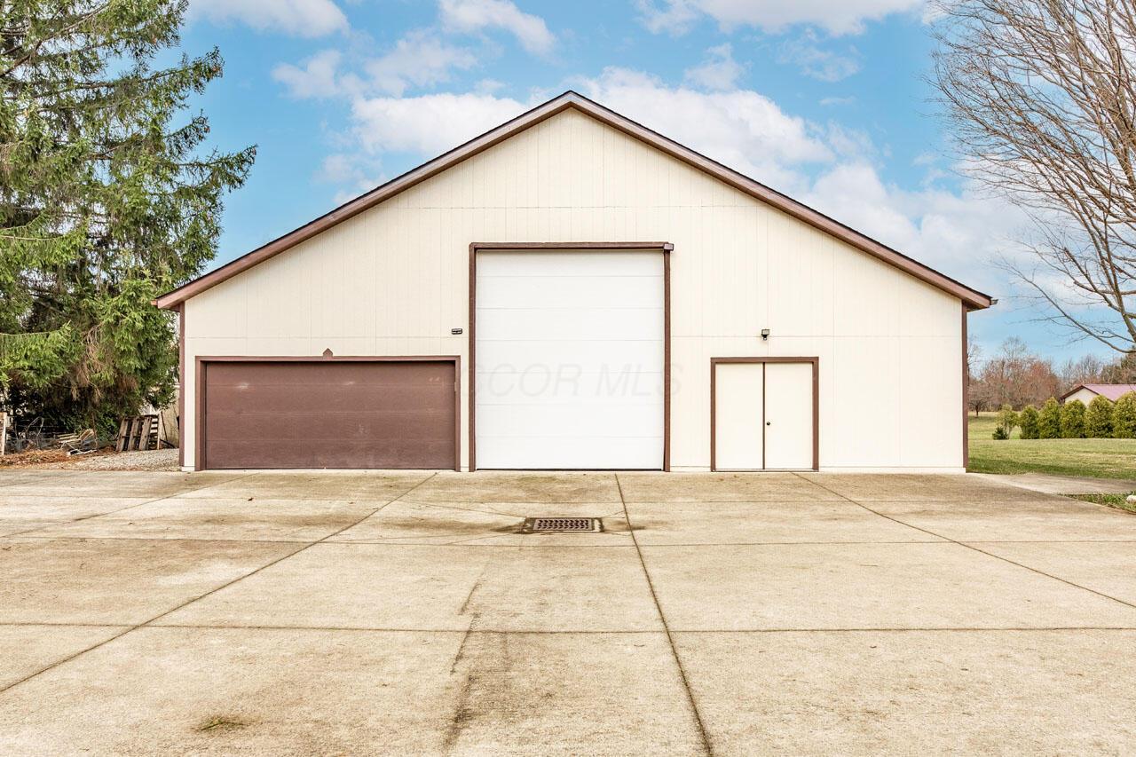 3744 Hazelton-Etna Road Southwest Pataskala, OH 43062 - Photo 48 of 87 The 48x64 (approx. 3,168 sq. ft.) barn—built in 2002