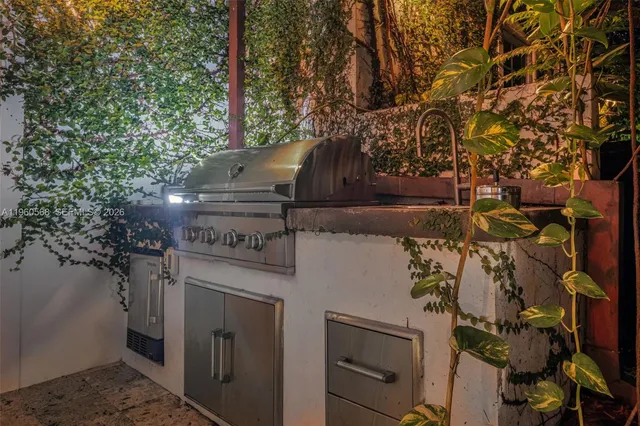 $2,450,000 | 9105 Northeast 5th Avenue, Miami Shores, FL 33138