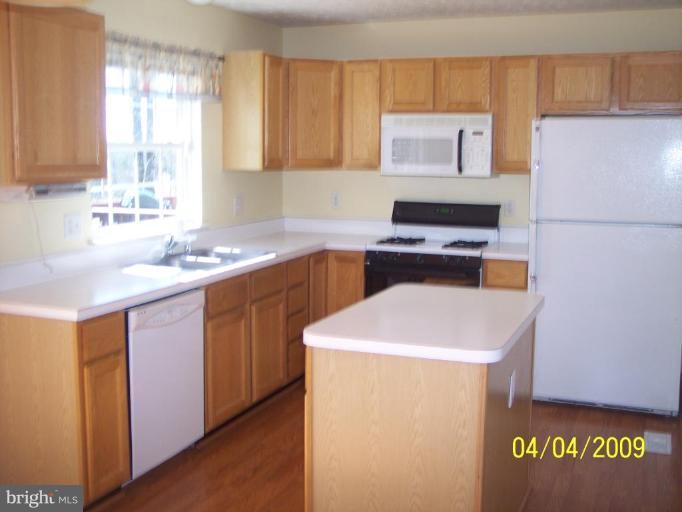 2656 Summers Ridge Drive Odenton, MD 21113 - Photo 4 of 17 Kitchen #3