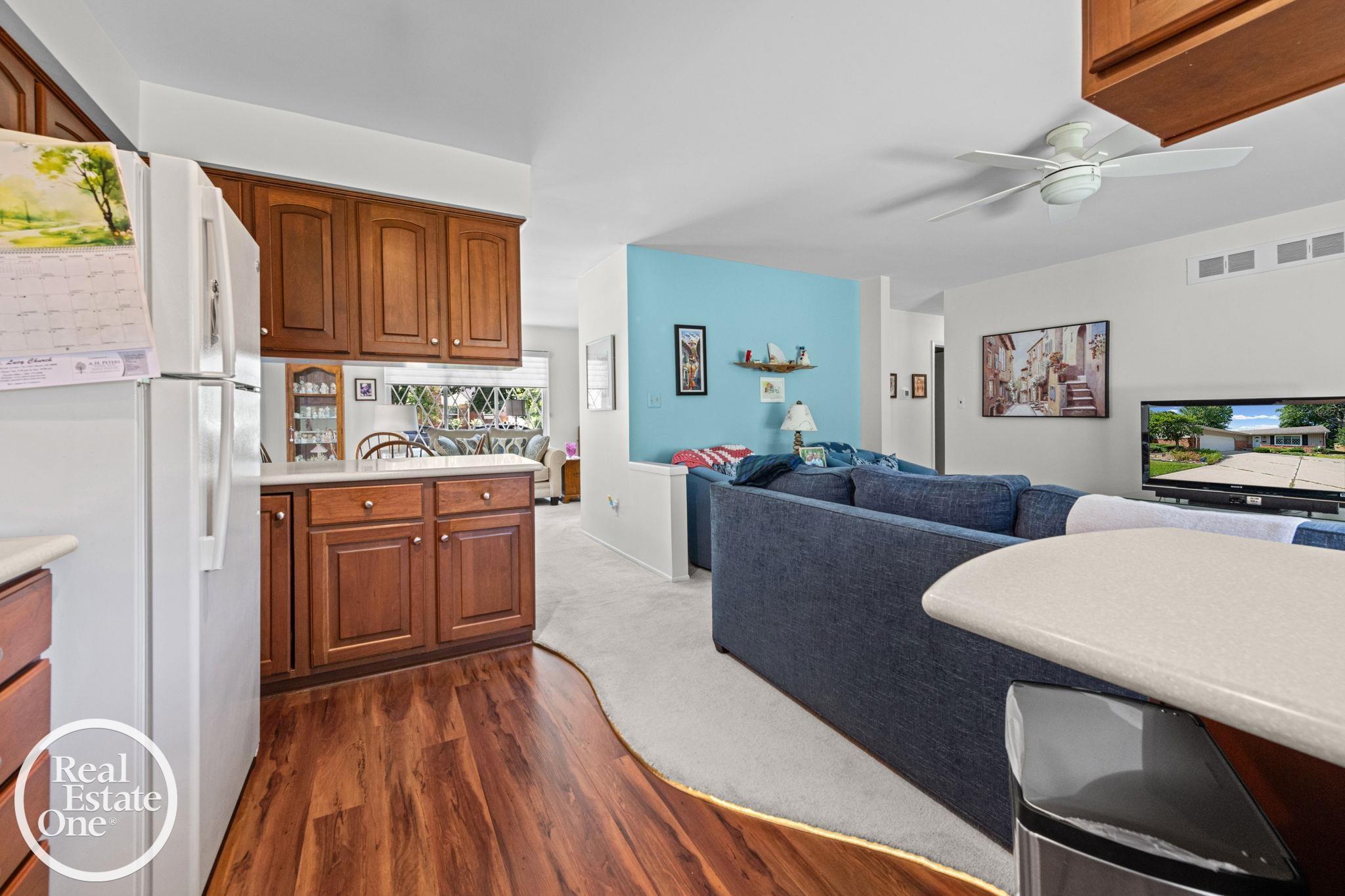 1196 Hawthorne Road Grosse Pointe, MI 48236 - Photo 5 of 40 Gallery Image 5