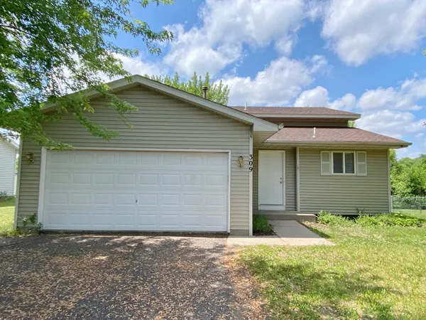 $330,000 | 309 13th Avenue Northeast, Buffalo, MN 55313