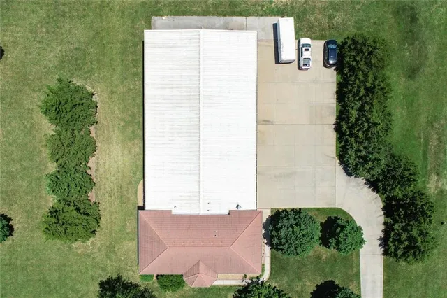 $1,250,000 | 15555 South Moonlight Road, Olathe, KS 66061