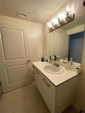 $1,500 | 20 Southwest 6th Street, Unit 203, Gainesville, FL 32601