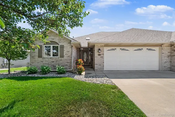 $439,900 | 28 Millpond Trail, Saginaw, MI 48603