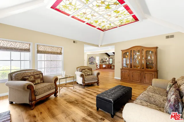 $3,190,000 | 17341 Cumpston Street, Encino, CA 91316